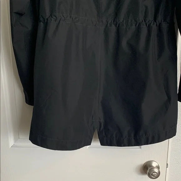 The North Face Black Ski & Snow Jacket - Picture 10 of 12